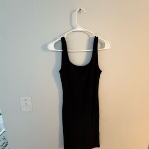 Black Sleeveless Dress